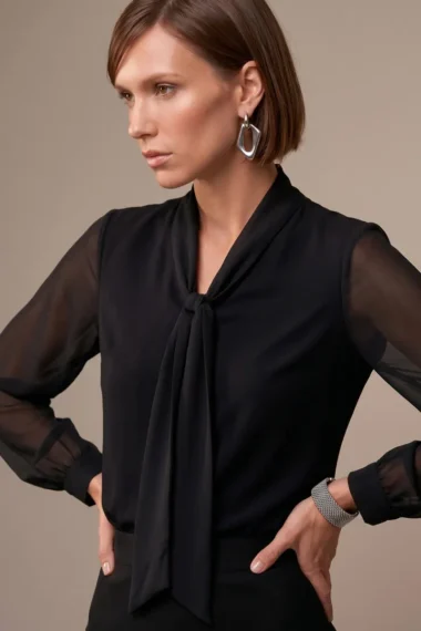 Alternative view of Blusa de tule com decote tipo cachecol /372PTO