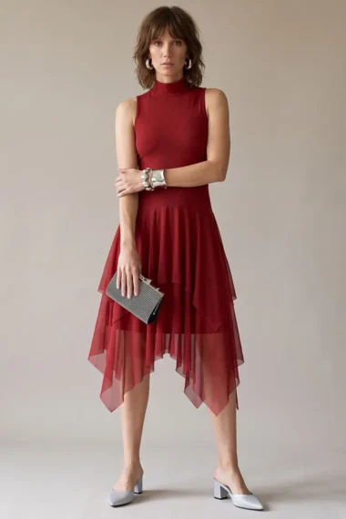 Vestido de tule manga cavada assimétrico /468VM3