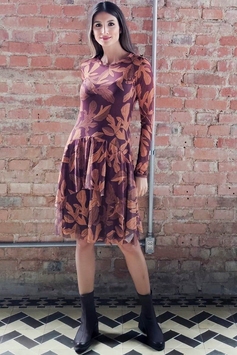 Vestido de tule curto com decote canoa /370SFO216