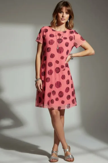 Vestido de tule curto com decote redondo /575VES413