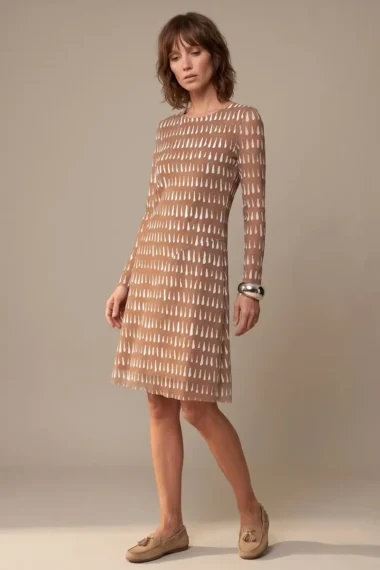 Vestido de tule curto com decote redondo /598VES444