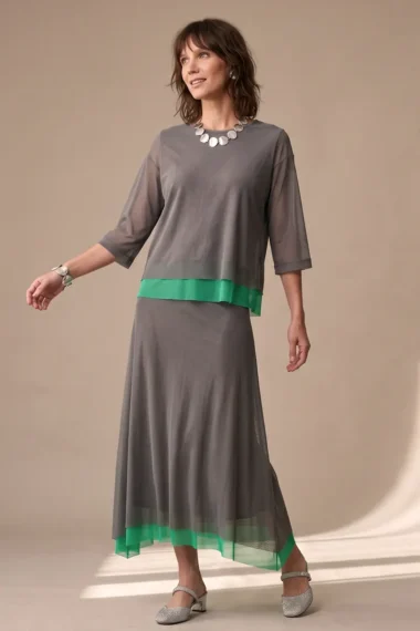 Conjunto de tule blusa ampla com gola careca e saia / 003CJOCES