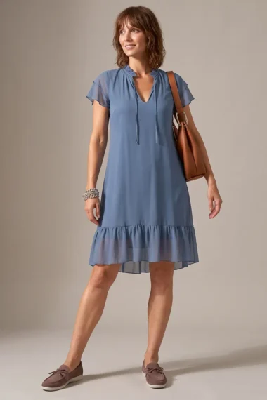 Vestido de tule corte evasê, e mangas duplas com babado /472AES